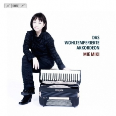 Bach - Das Wohltemperierte Akkordeon - Mie Miki